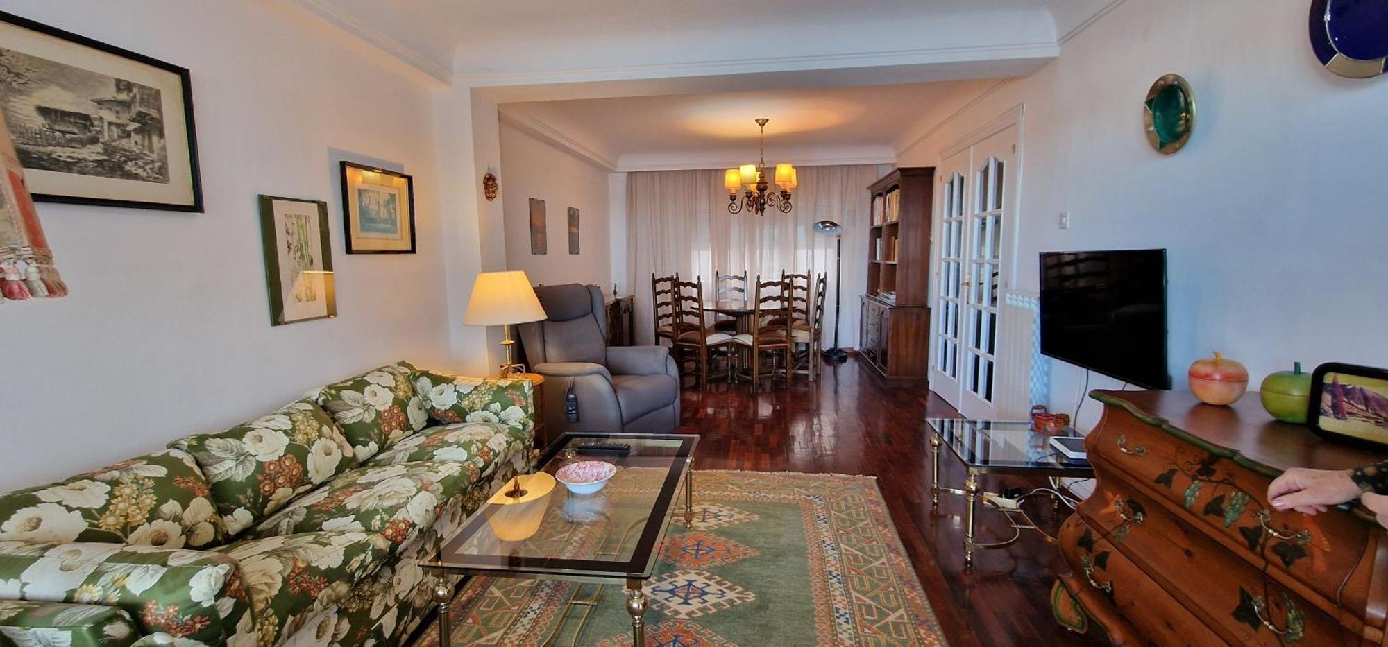 Appartement El Ventanal De La Playa - 6 Pax - 4 Hab Y 2 Banos - Vut-4511-as Gijón
